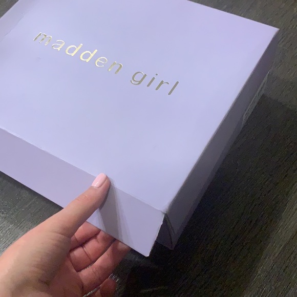 Madden Girl Taupe Shooties - Picture 7 of 9